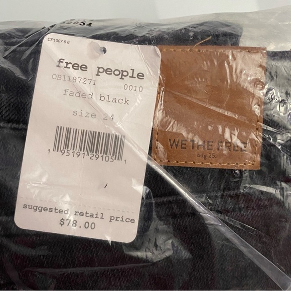 Free People Cuffed Slim Boyfriend Jeans Faded Black Distressed 24 - Picture 3 of 6